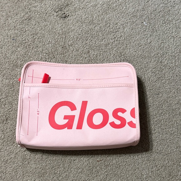 Glossier Beauty Bag - Picture 1 of 3